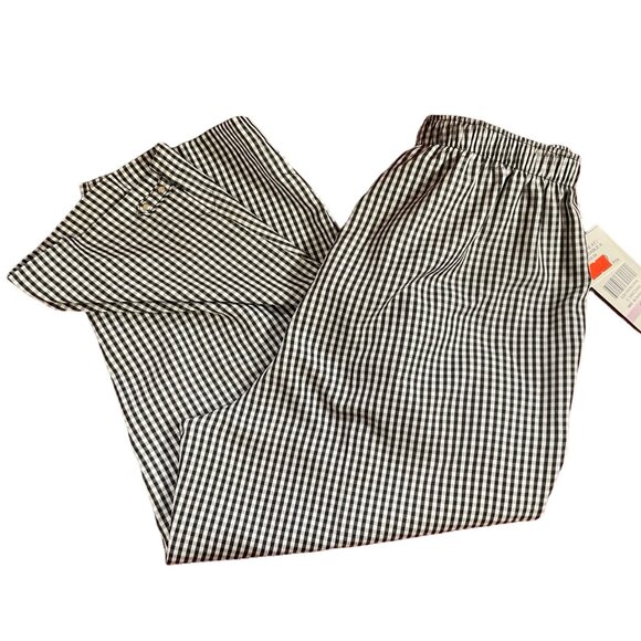 Black/White Checkered Elastic Waist Capri Pant - Picture 1 of 3